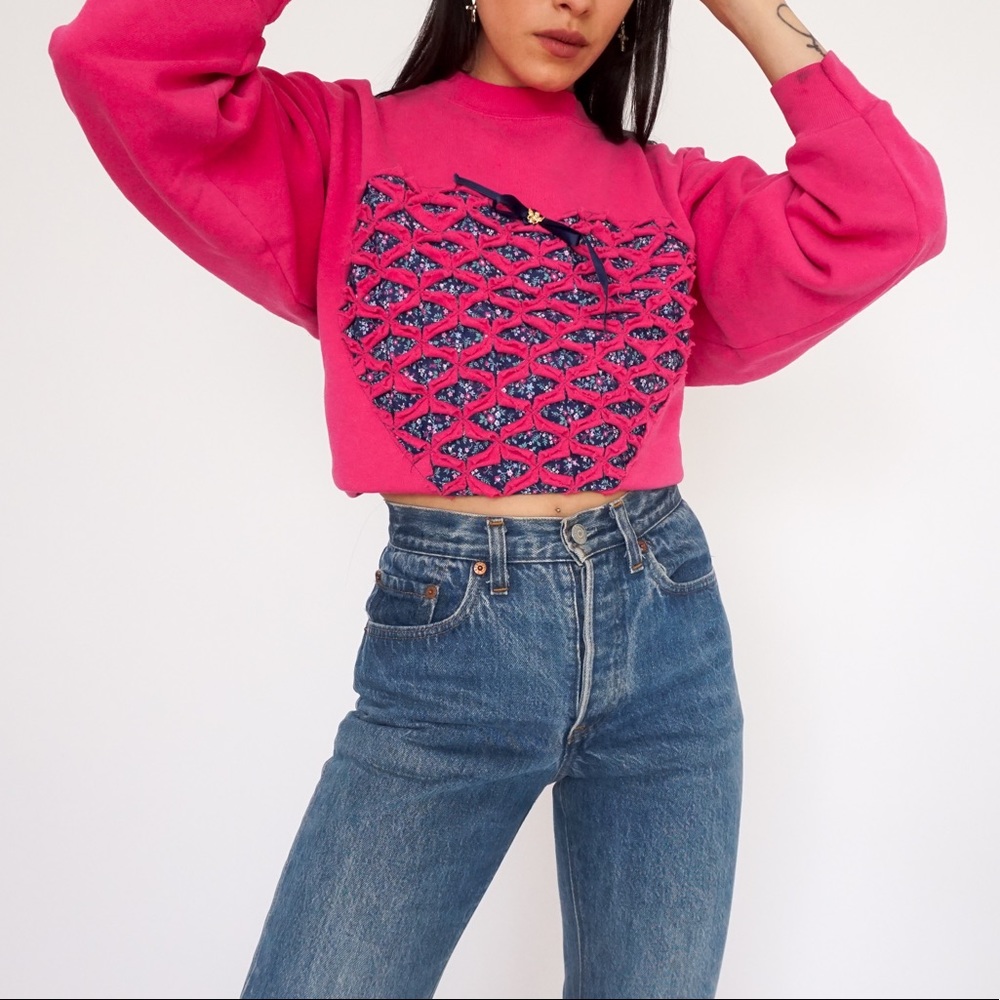 Vintage 90s Heart Embroidered Pullover Sweatshirt